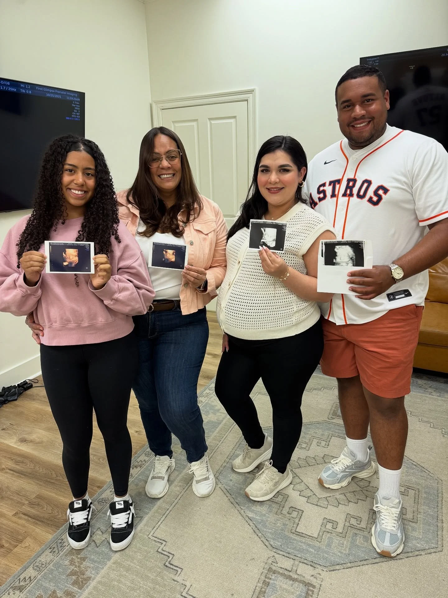 Had so much fun with this family! Congratulations!! 

#ultrasound #sonogram #pregnancy #3dultrasound #4dultrasound