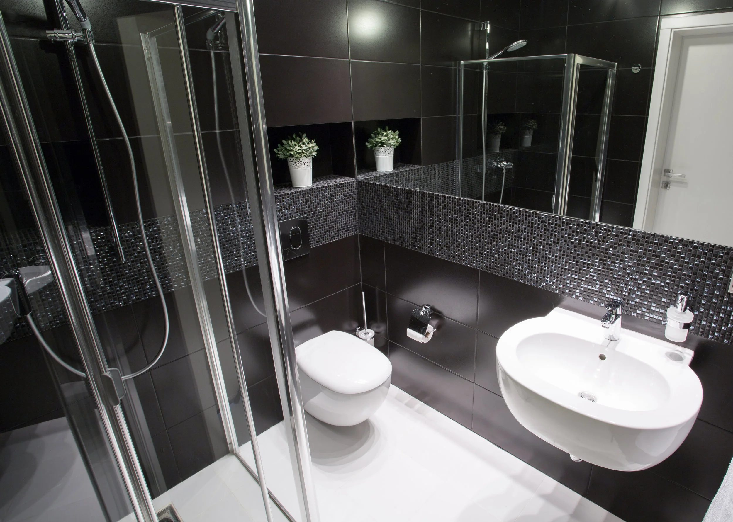 Luxury Shower Doors and Decor