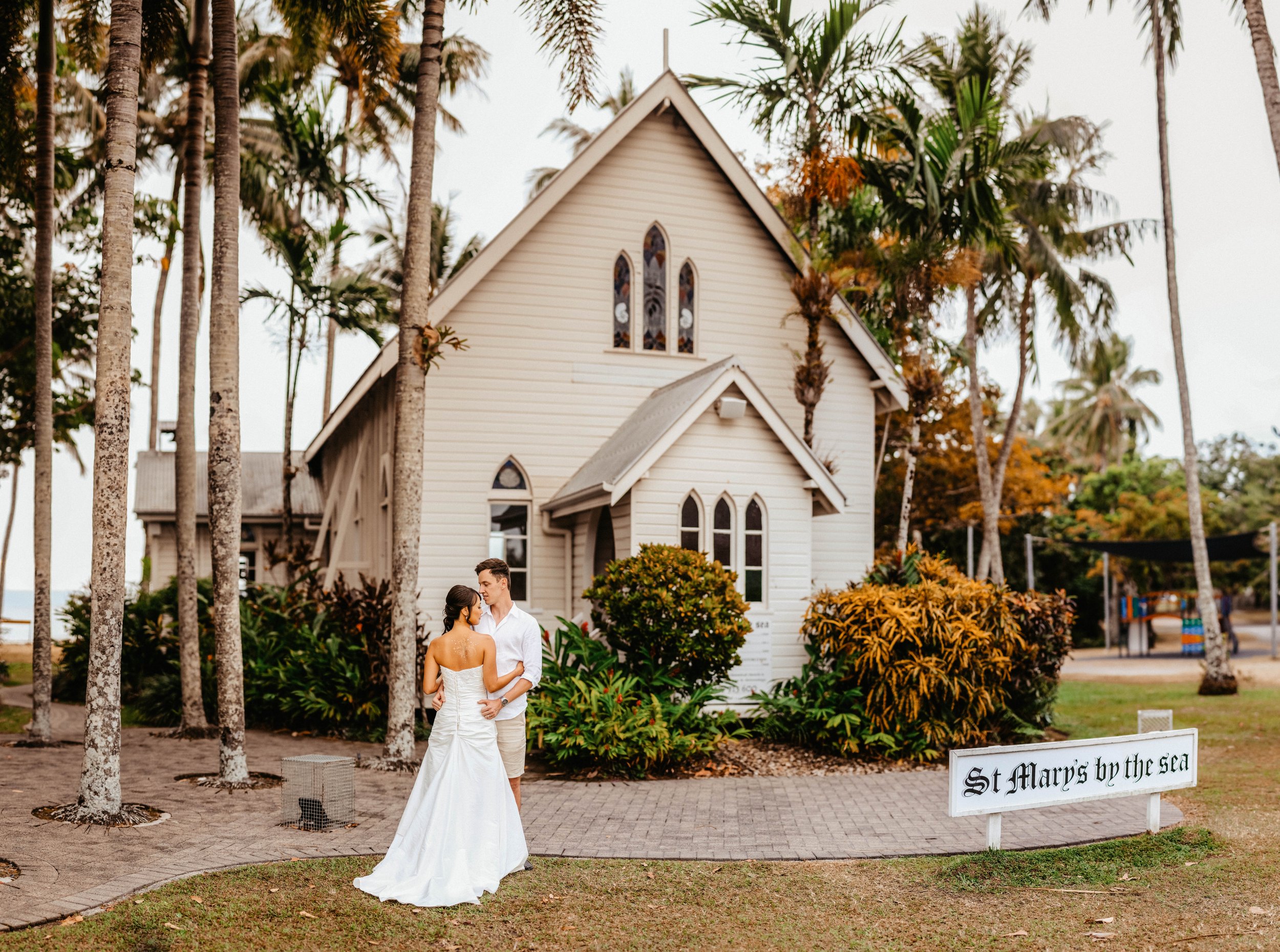 Cairns Wedding Photographer-1-3.jpg