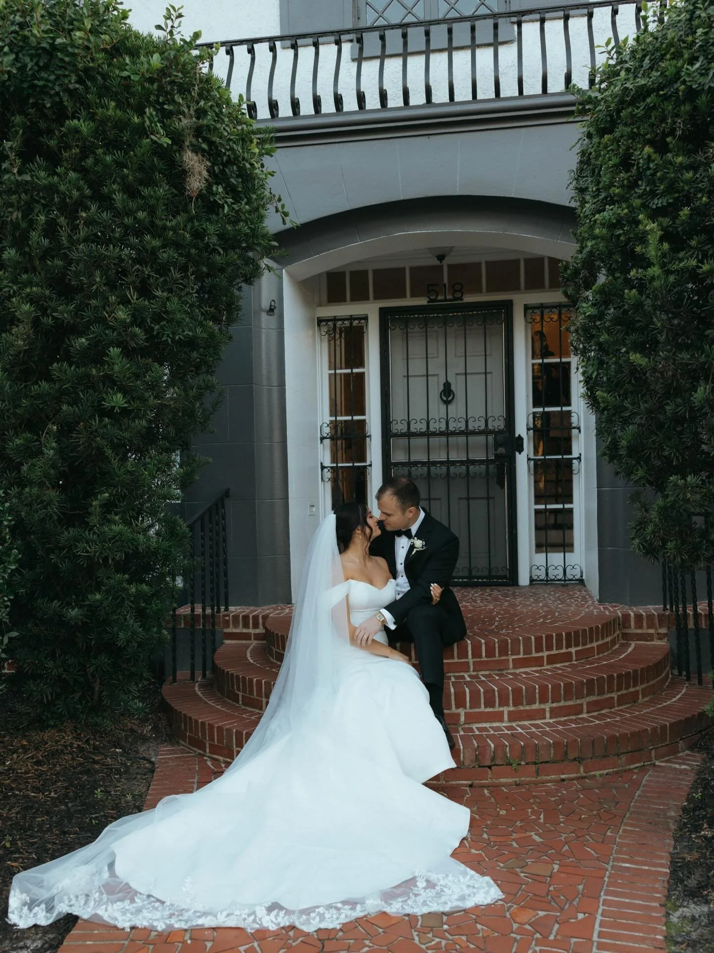A little piece of Europe right here in Florida

Amazing Vendor Team
Venue: @villafestaflorida
Photo: @wanderlustcostudio
Planner: @weddingsbykasey
HMUA: @moonstone.artistry 
Florals: @laynie.botanicals
DJ: @irockyourparty
Catering: @cocktails_caterin