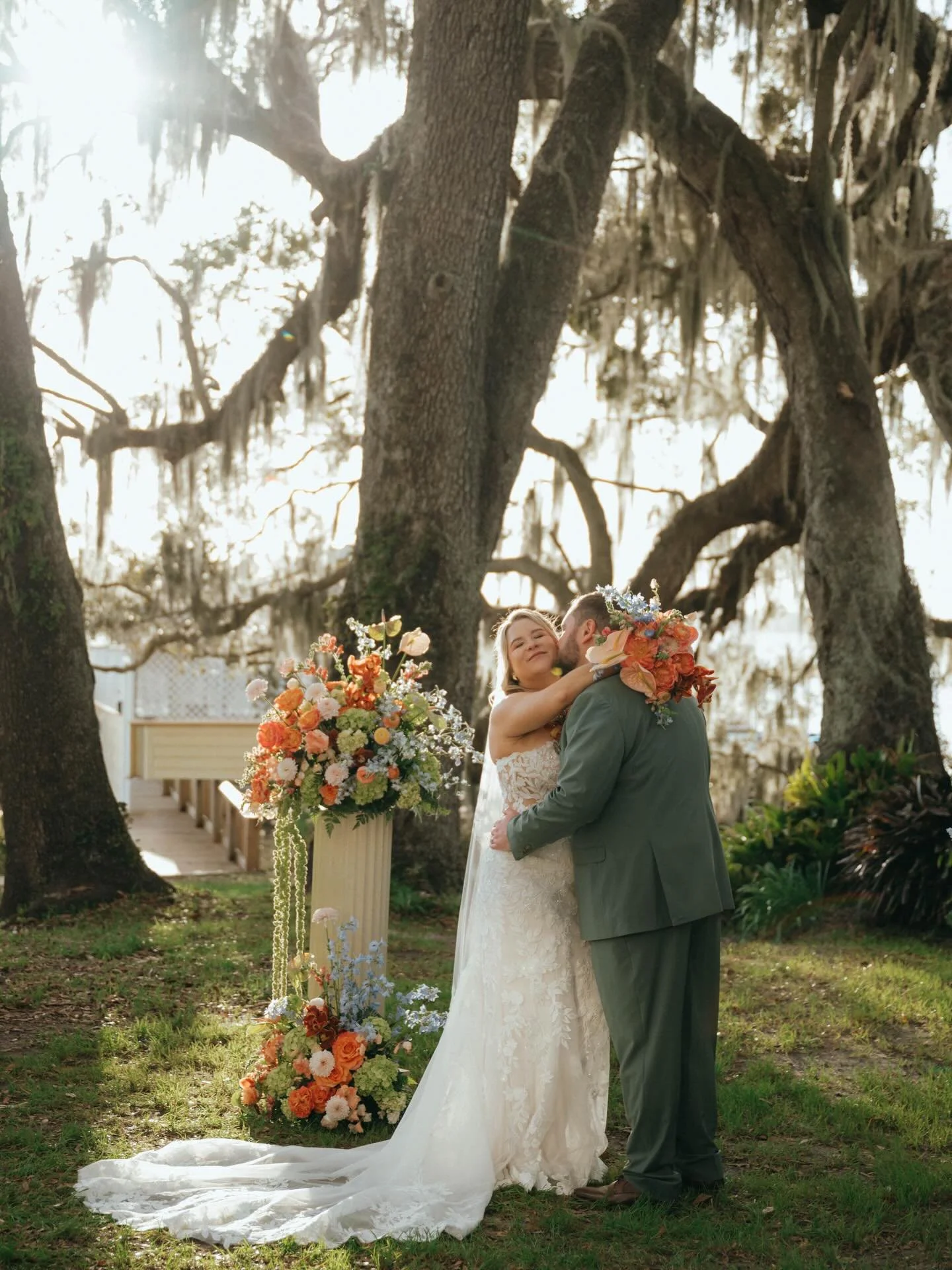 The dreamiest day celebrating The DePoys 🤍

Amazing vendor team
Venue @lakesideinnmtdora 
Photography @wanderlustcostudio 
Coordinator/Planning @smseventdesign @laurynnholler 
Florist @sweetjulietdesigns 
DJ @ourdjrocks 
HMUA @aweglammedup 

#weddin