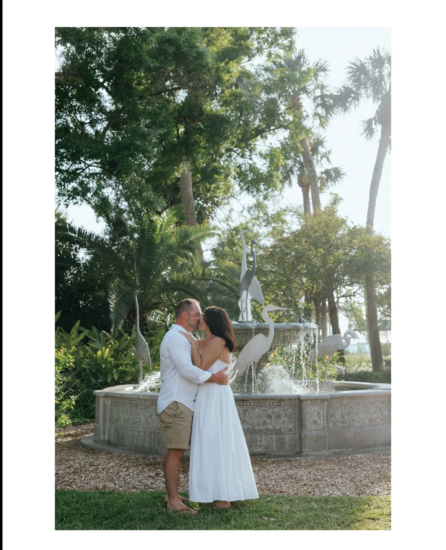 Why I always recommend engagement photos 🤍

It gives you the chance to get comfortable being in front of the camera so you&rsquo;re not walking into your wedding day feeling awkward or unsure of what to do. You learn how I guide you, what feels natu
