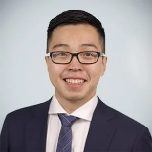 Daryl Xu Over four years of industry experience most recently as a Management Consultant at A.T. Kearney, where he advised senior executives at Fortune 500 companies on top strategic and operational issues