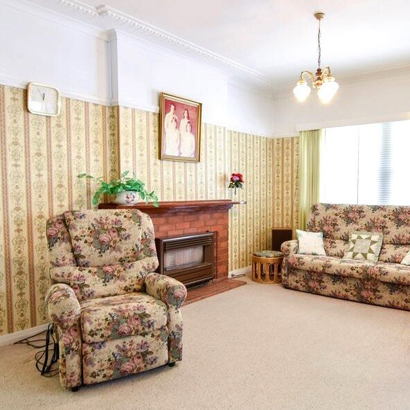 Inverell, NSW &ldquo;This 3 bedroom home is bursting with personality! Step back in time to an era when fun &amp; bright wallpaper was all the rage and high ceilings, picture rails and detailed cornices added a sense of sophistication. &ldquo;  #loun