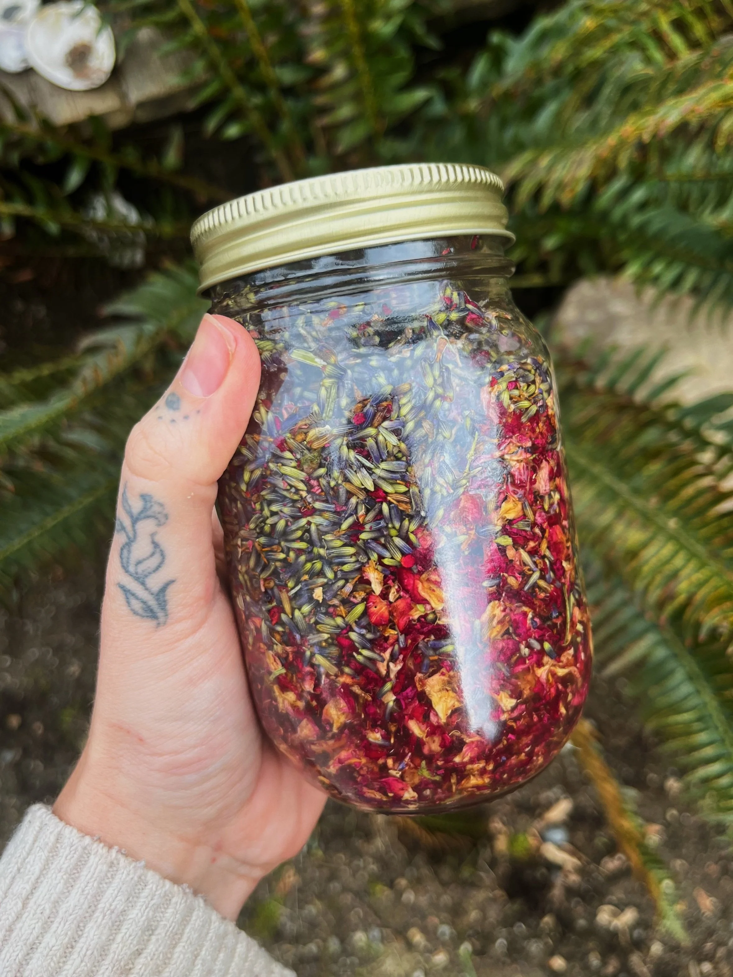 Lavender+Rose+Oil.jpg