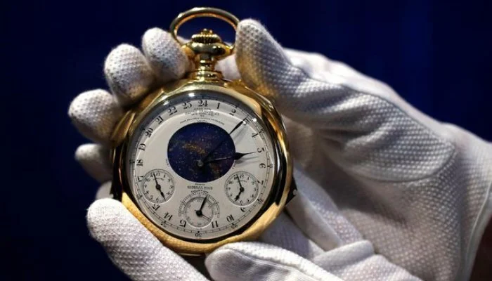 The Henry Graves Jr. Supercomplication