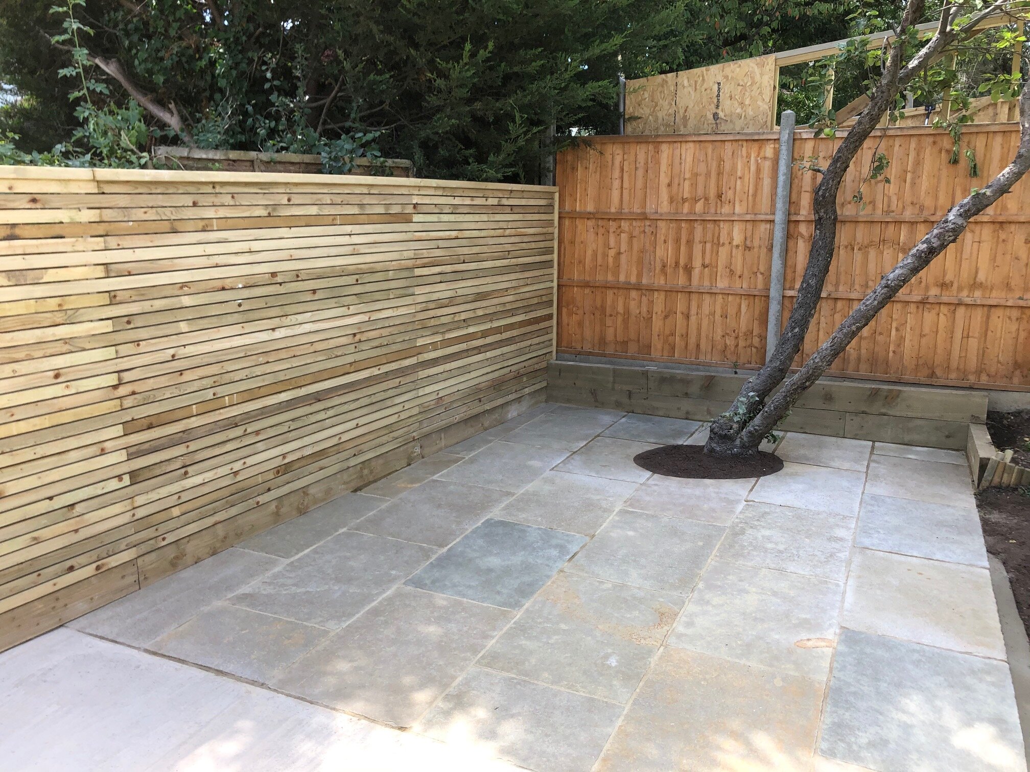 Limestone Terrace with Timber Baton Screen 