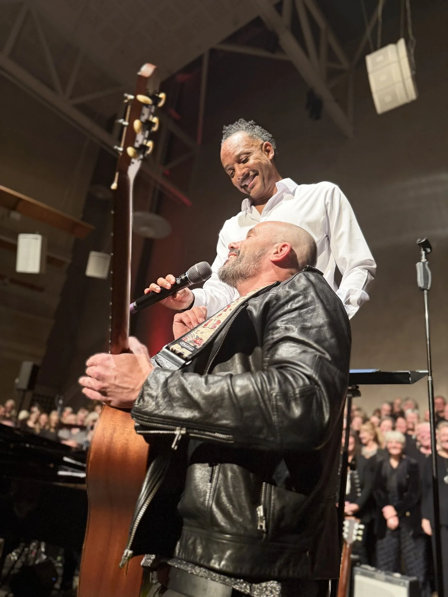 N&aring;gra av de f&ouml;rsta bilderna fr&aring;n konserterna.
Tack till varenda en som var med och gjorde allt s&aring; fint! 

#teamputte #k&ouml;rs&aring;ng #gospel #pop #soul #gl&auml;dje #music #konsert #choir #community #uppsala #stockholm #lin