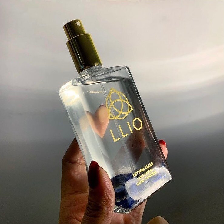 @____shumii - It has been nearly 1 month since we have been let loose again in the bars and beer gardens and we have been LOVING it! 

But sanitising your hands gets tedious. 

Add a touch of glamour to your sanitising routine with our crystal infuse