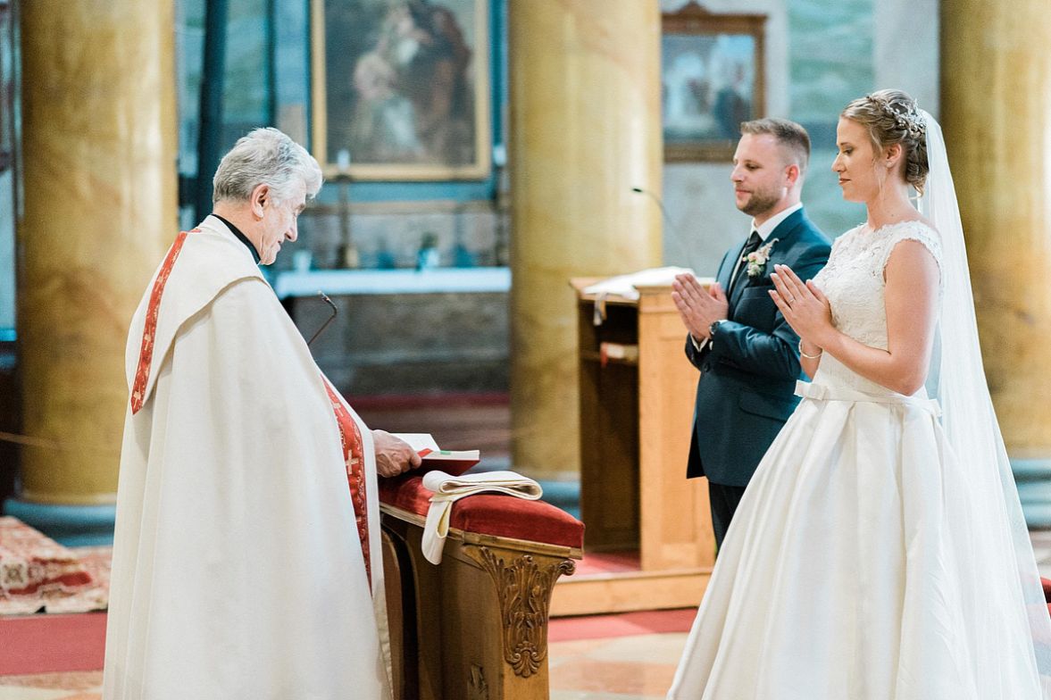 BálintFanniWeddingBlog_047.jpg