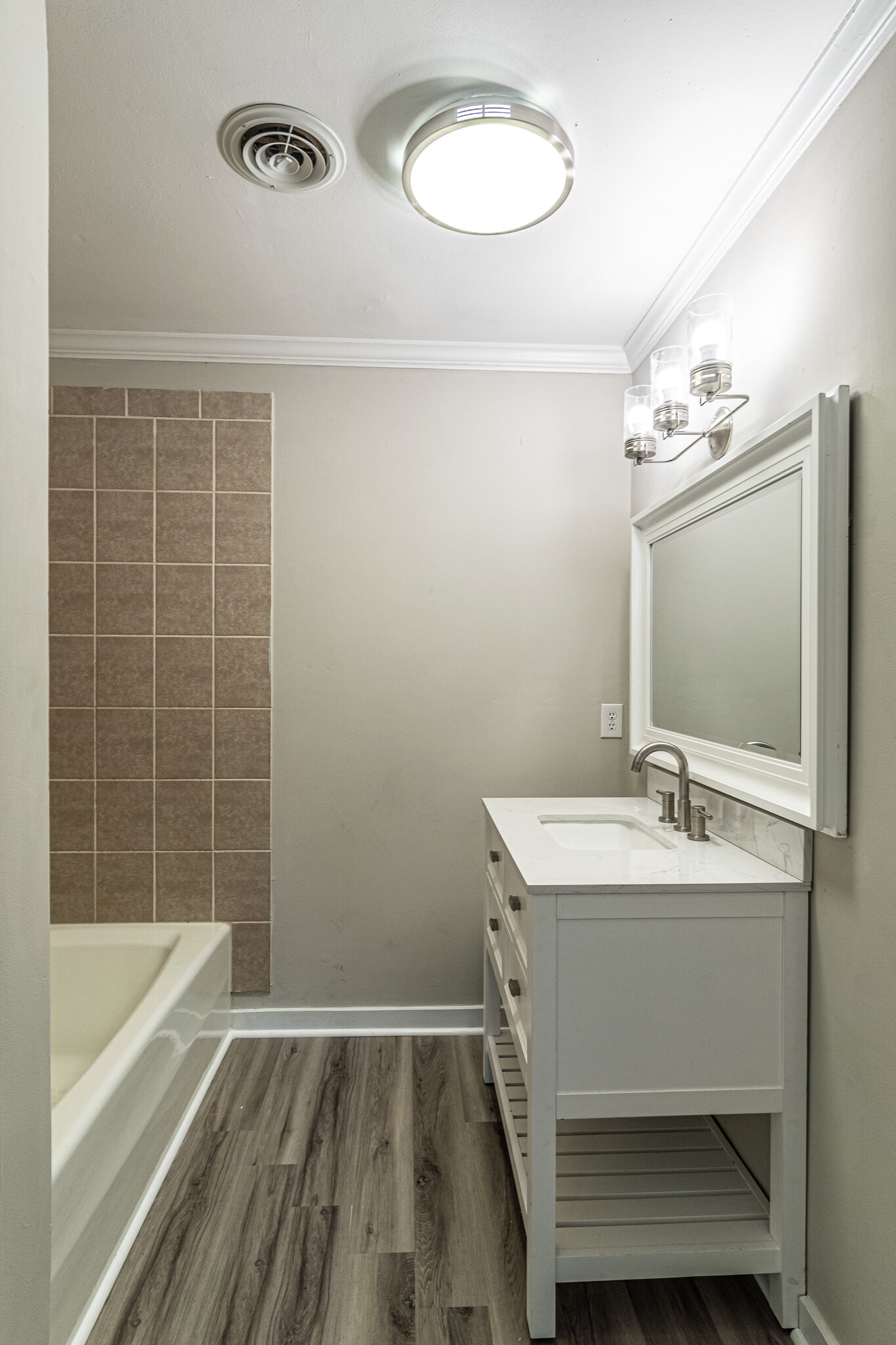 155 Almond D-127.jpg