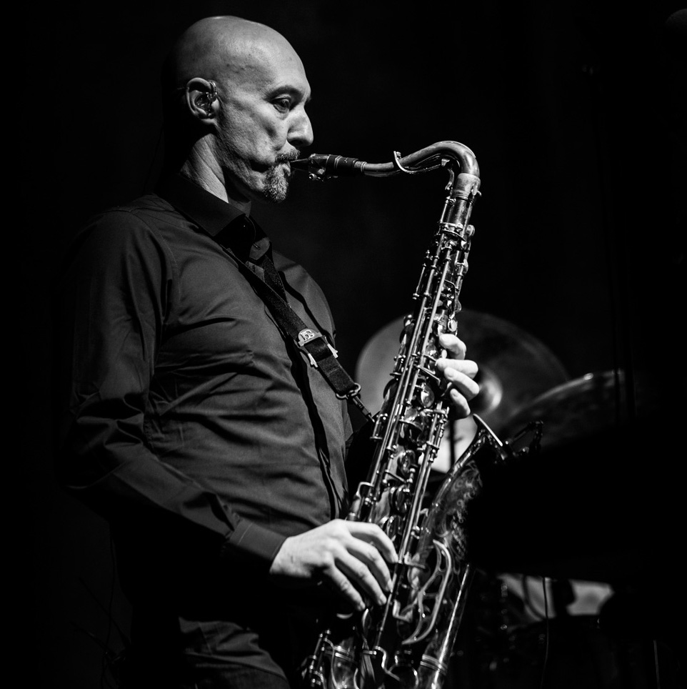 Steve Beighton - saxophone