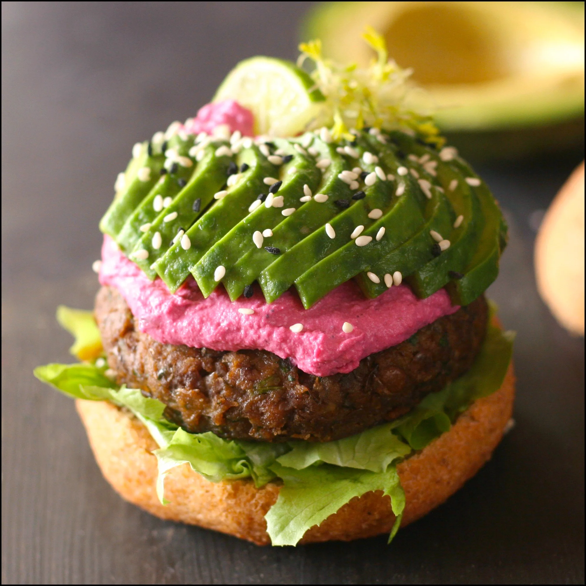 Burger Avo Hummus.jpg