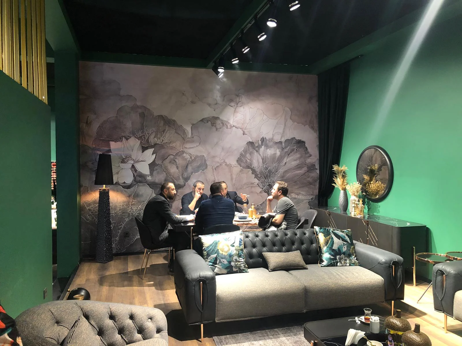 4e521121-51c9-438b-9f33-70b9e4de48b1 2.JPG