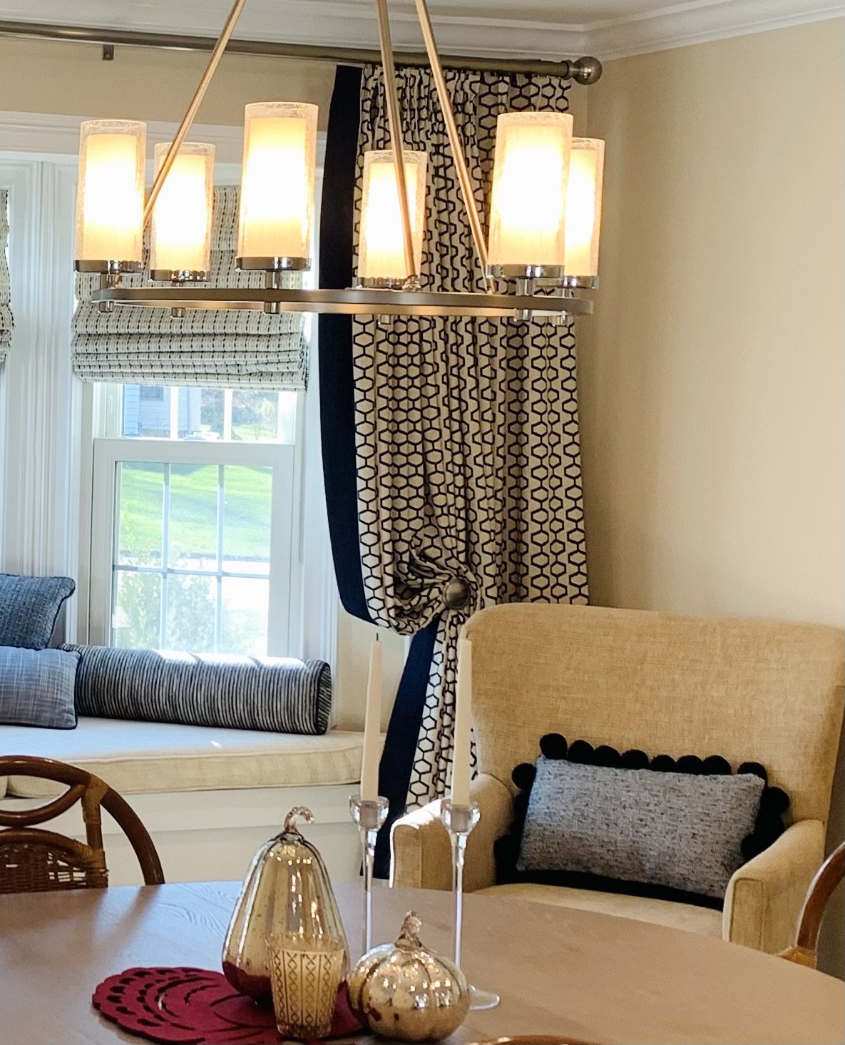 Sineads Window Drape & blind.jpg