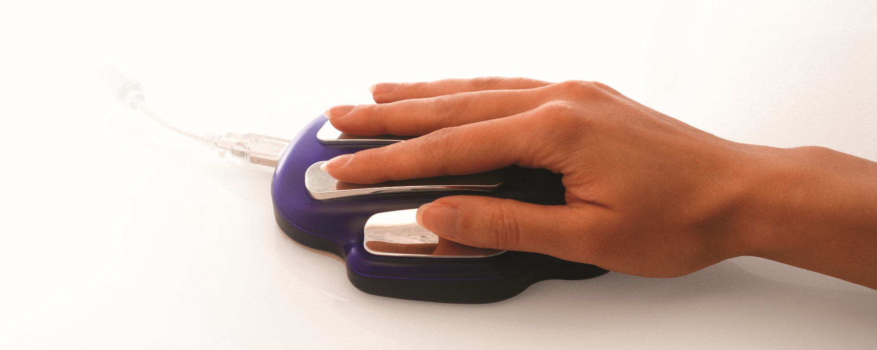 ZYTO_mrktkit_cradle_with_hand - revised.jpg