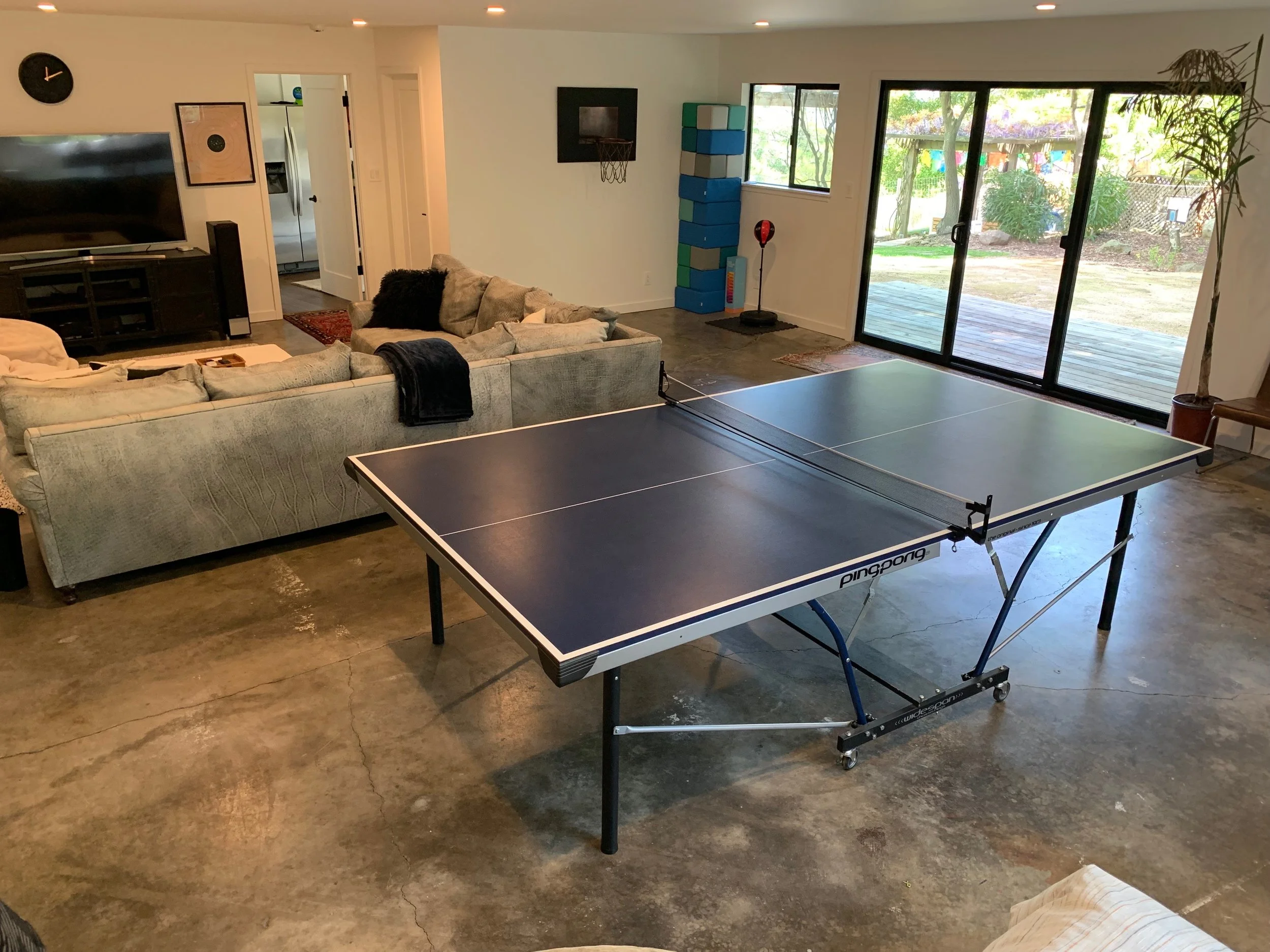 pong table.JPG