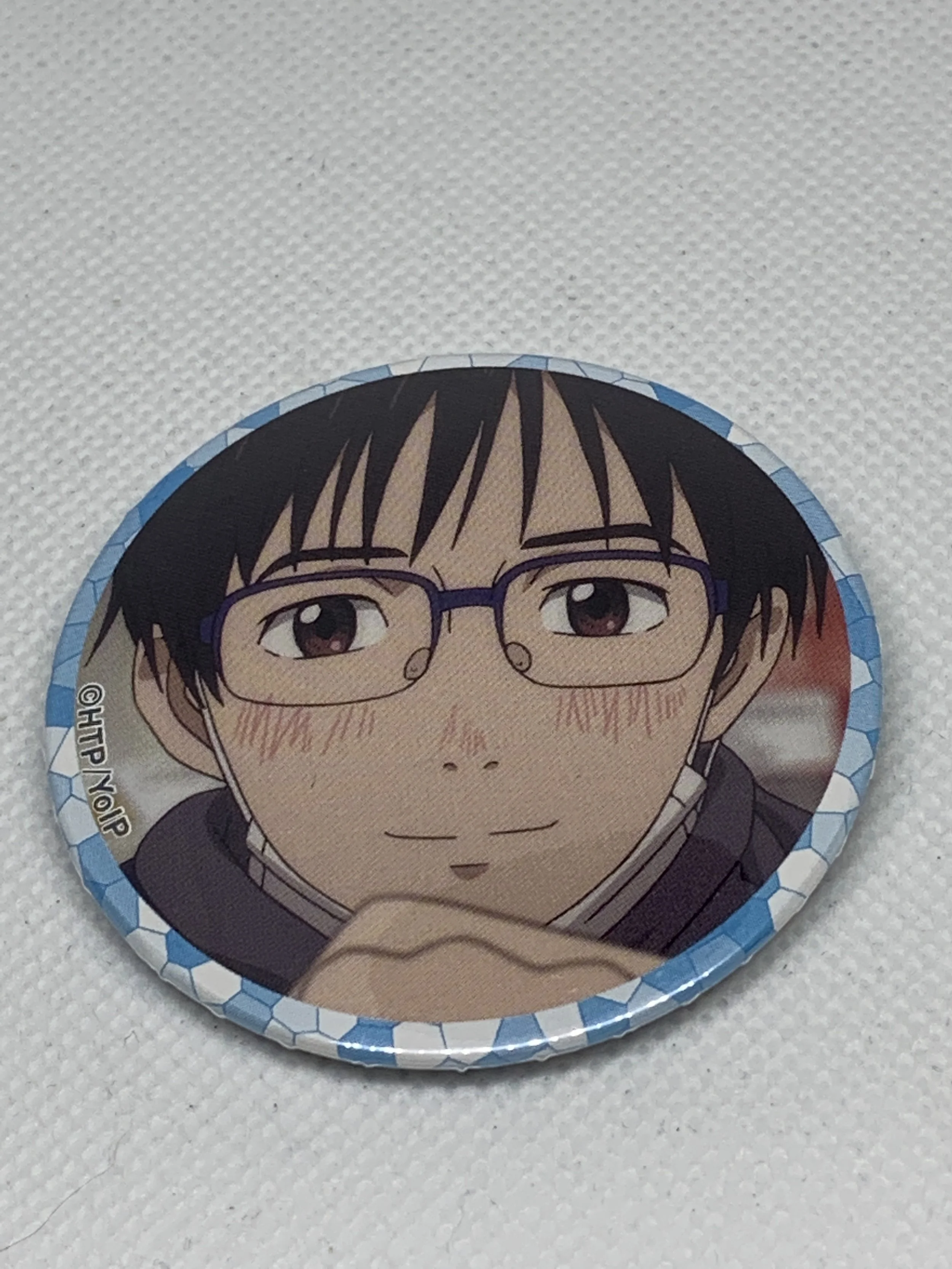 Yuuri badge - blushing