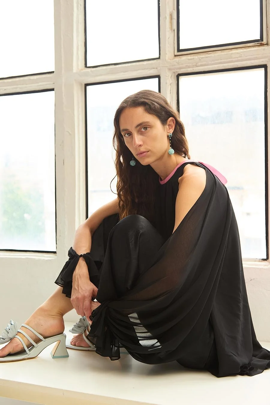 Lydia-Delgado-Top-Atenea-Pantalon-Tokyo-Pendientes-La-Boule-4.jpg