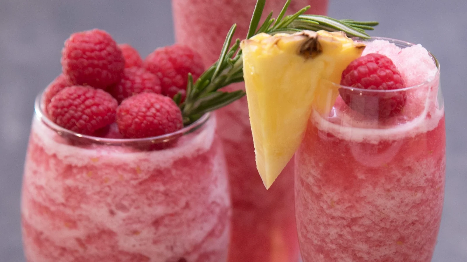 Pineapple-Raspberry+Bellini.jpg