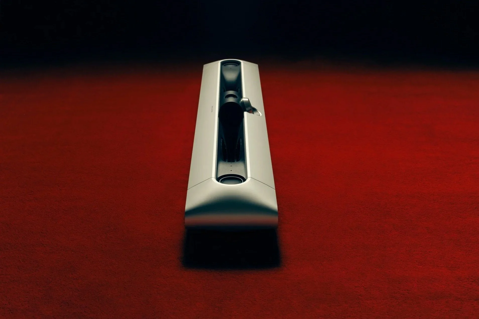 BEOSound_Premiere_KSP_2_FUTURISTIC_DESIGN_0367.jpg