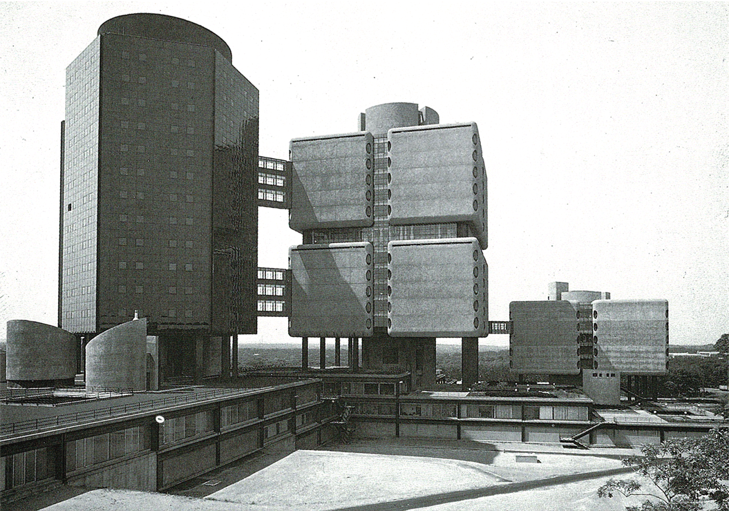 Complejo hospitalario diseñado por Bertrand Goldberg