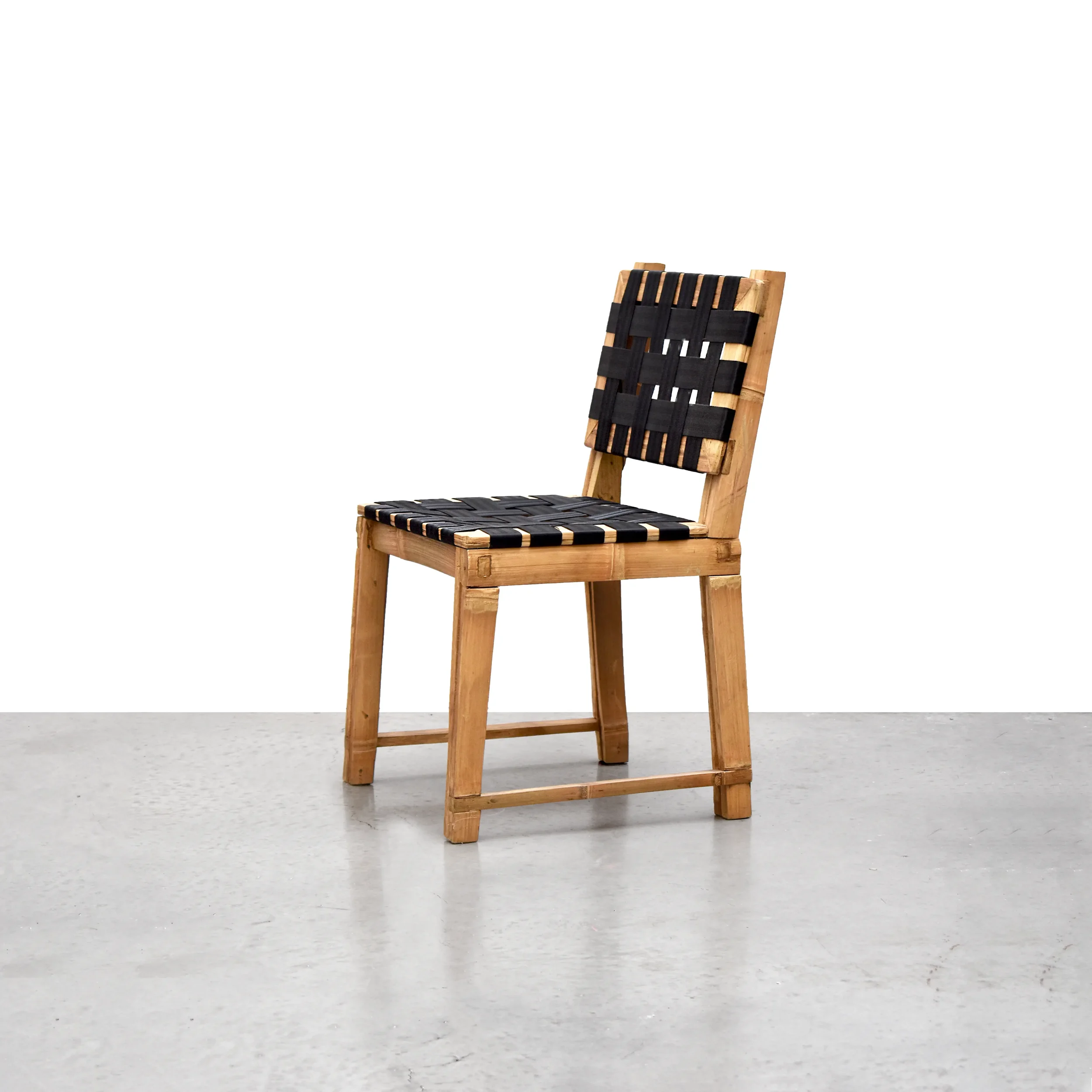Silla San Francisco de bambú con tejido negro, vista frontal