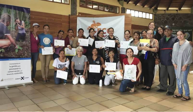 Figure 3. Participants from San Cristóbal and Isabela at the end of a training workshop in the Tribes methodology. Photo: Ashleigh Klingman