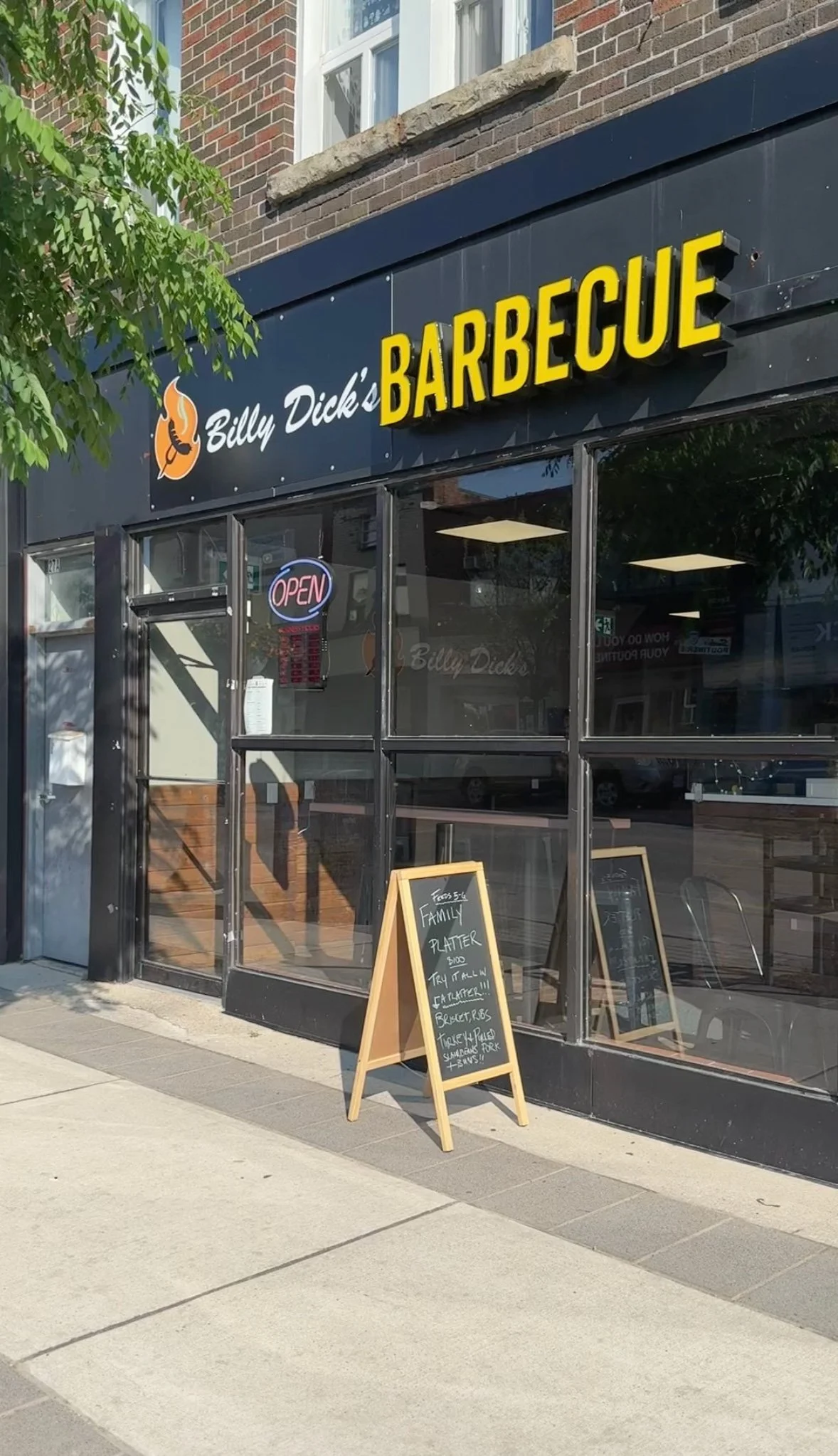 Billy Dick's Barbecue Restaurant - Storefront