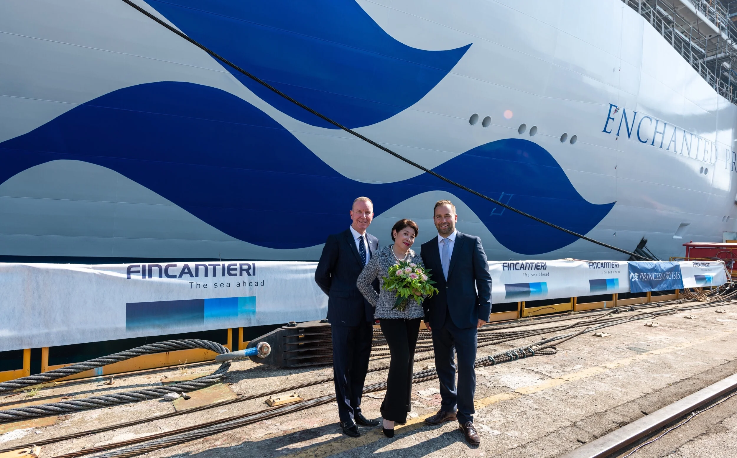 Princess Cruises Milestone - Enchanted Princess Float Out