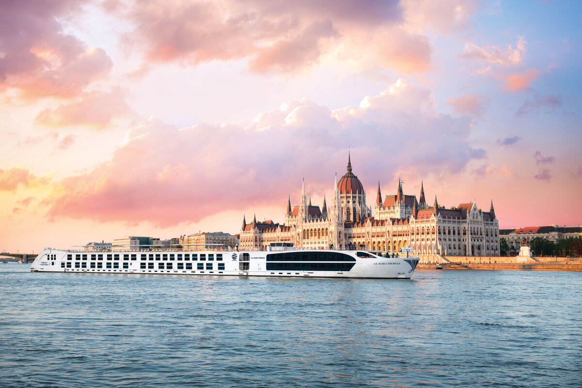 most luxurious river cruise line