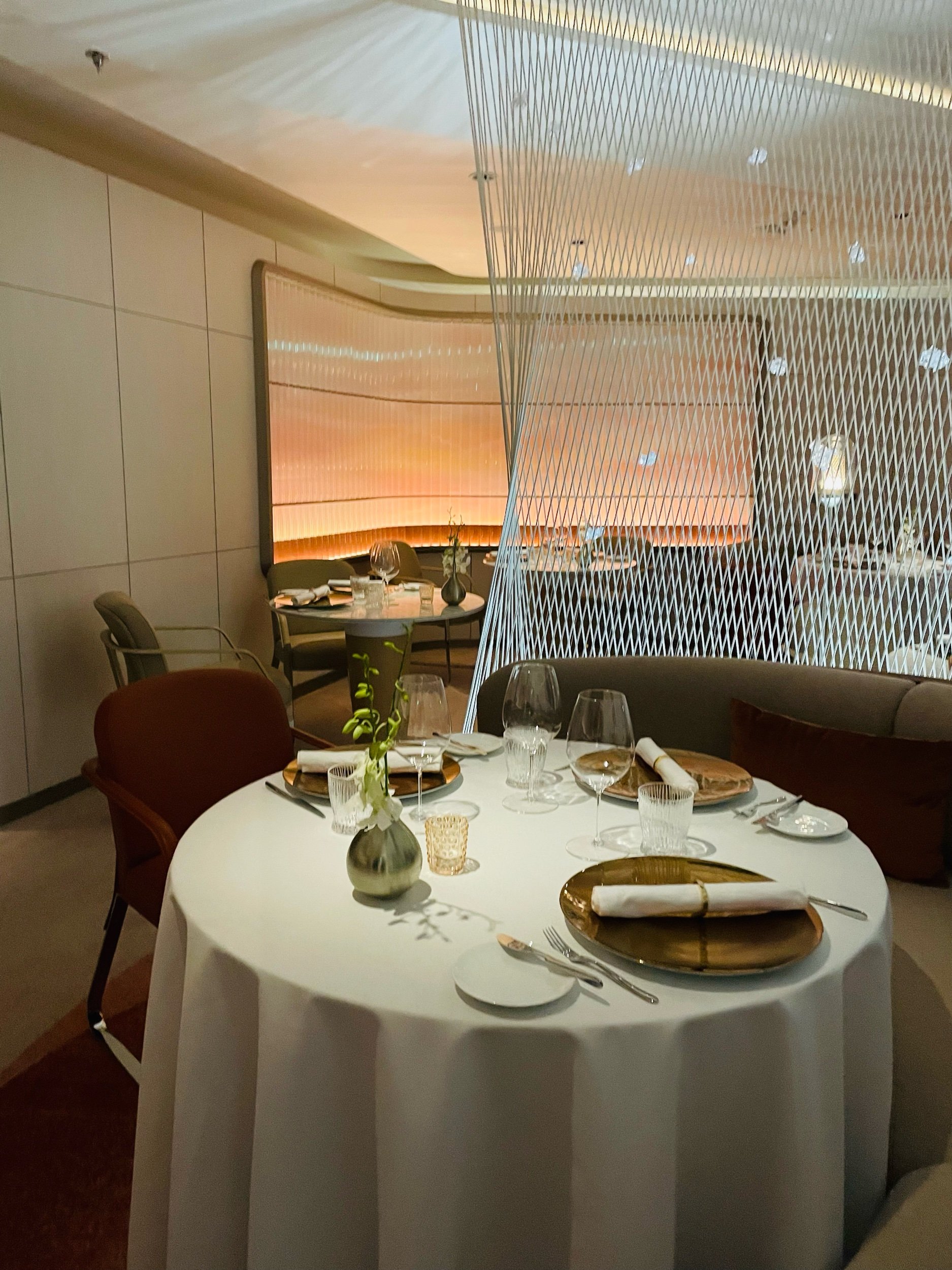 le voyage restaurant celebrity beyond