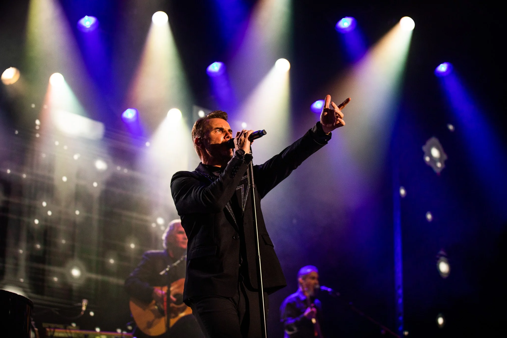 Gary Barlow to Appear on Arvia & Iona