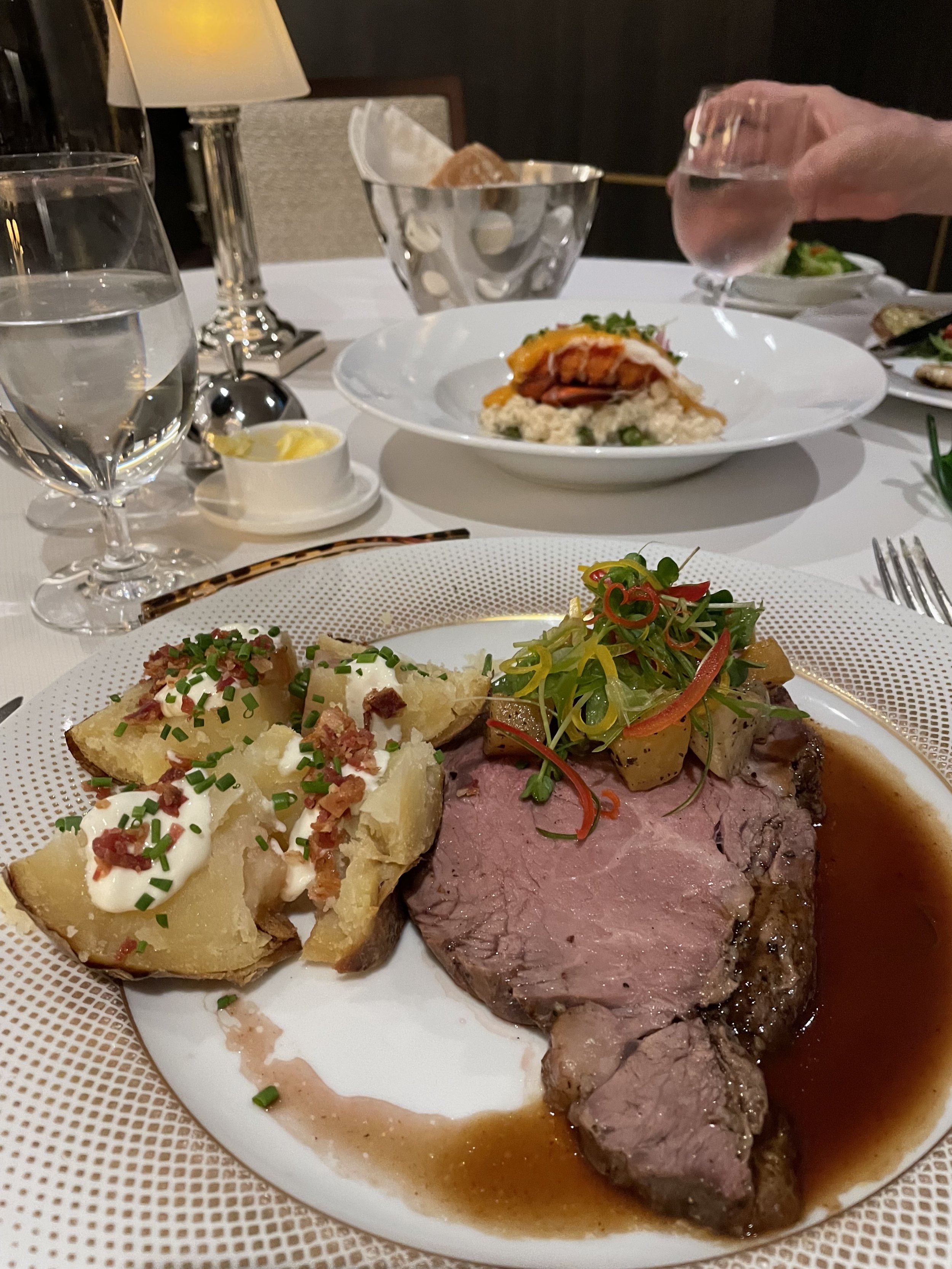 Slow Roasted Prime Rib (Amphora)