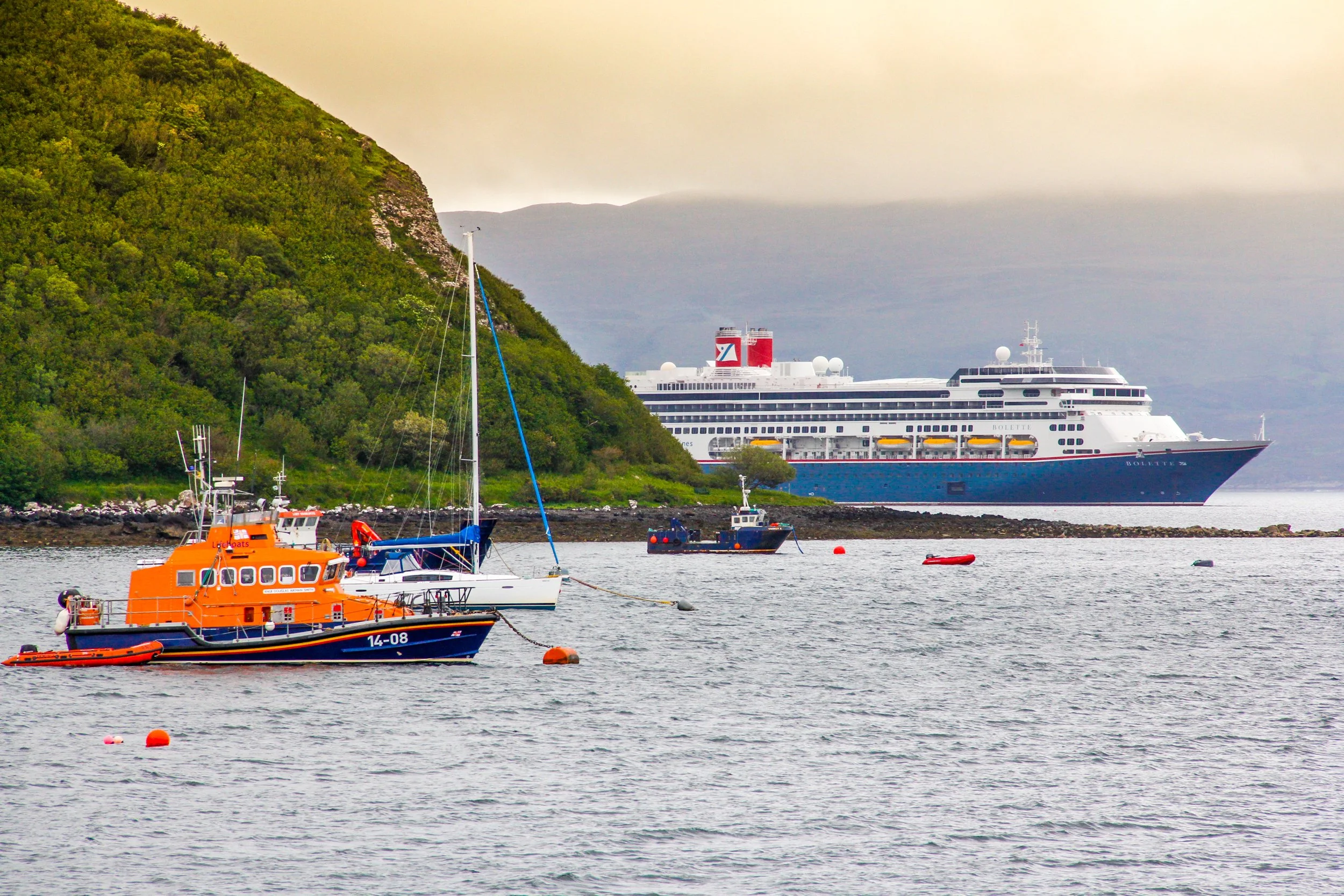 Fred. Olsen Cruise Lines Donates £50,000 to the RNLI