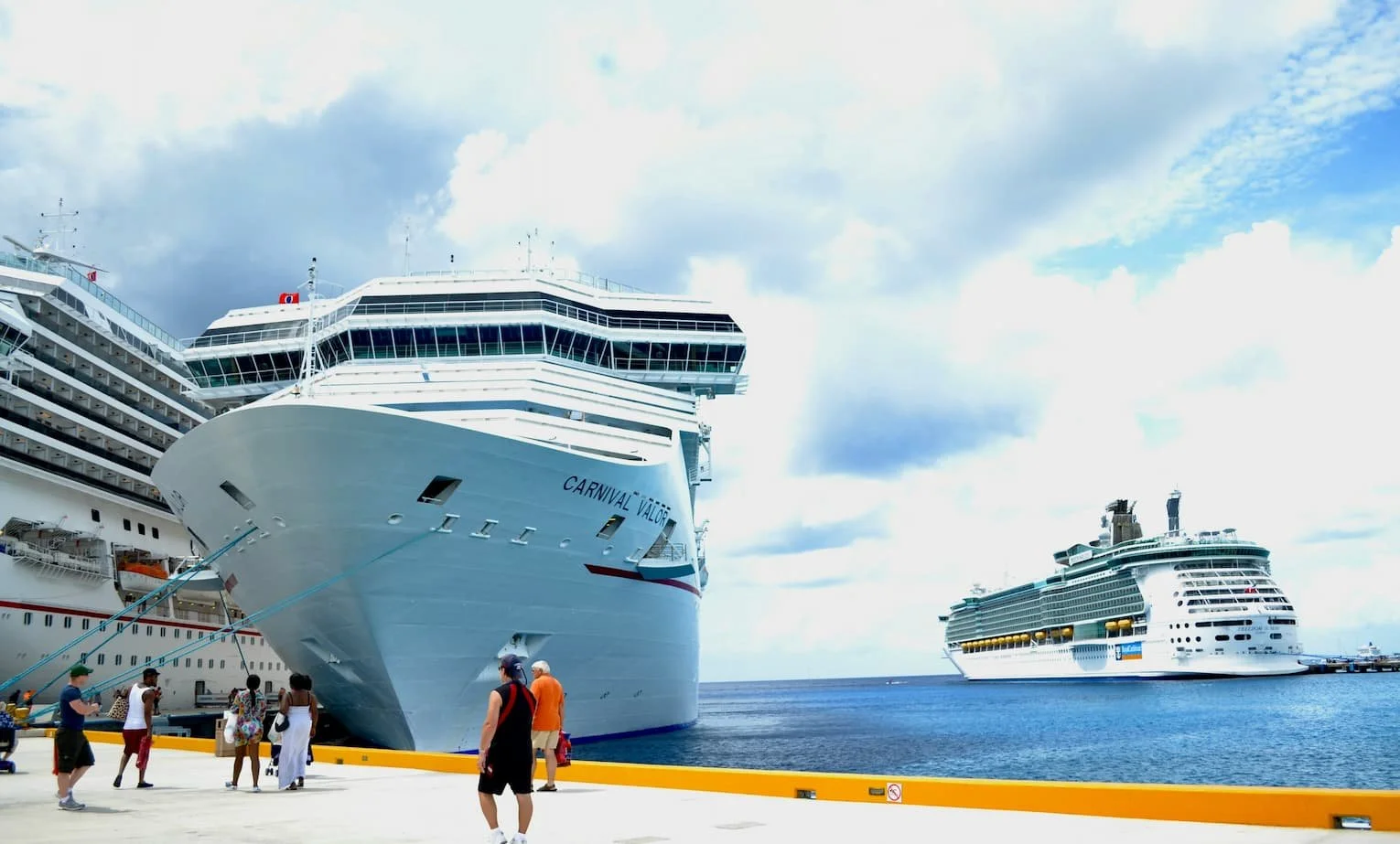 Best Cruise Lines Compared: Size, Price &amp; Style Explained (2026 Guide)