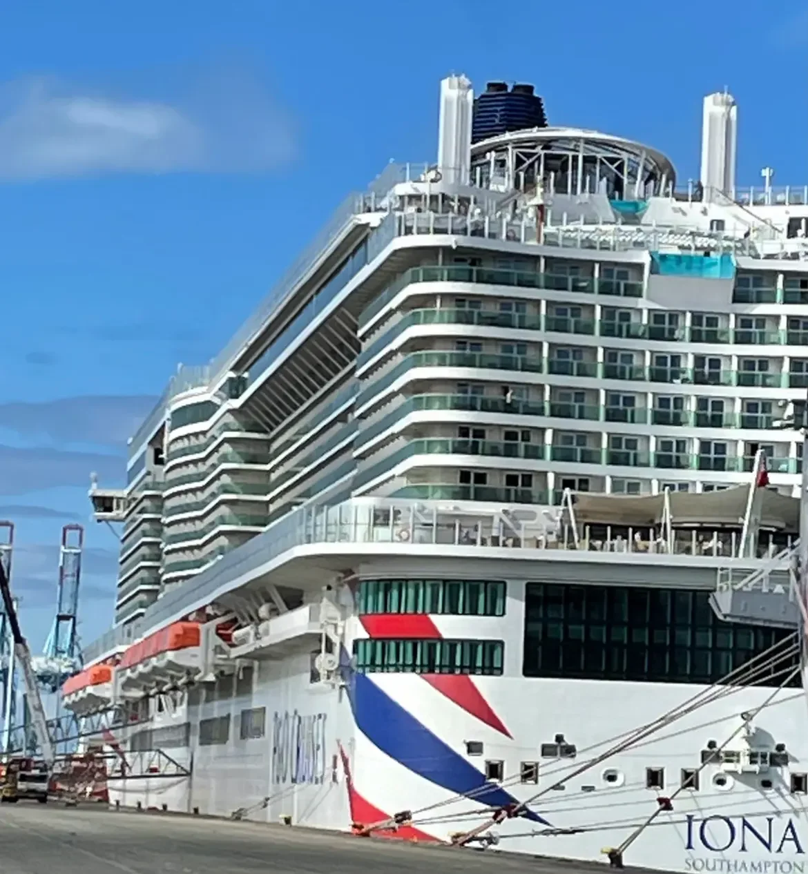 P&amp;O Iona Deck Plans: Best &amp; Worst Cabins to Avoid
