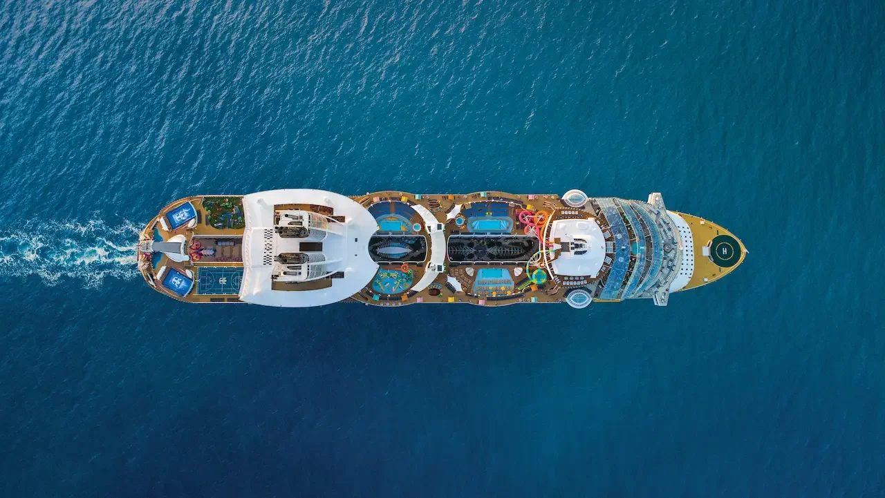 Aerial view of top deck of Royal Caribbean’s Oasis of the Seas