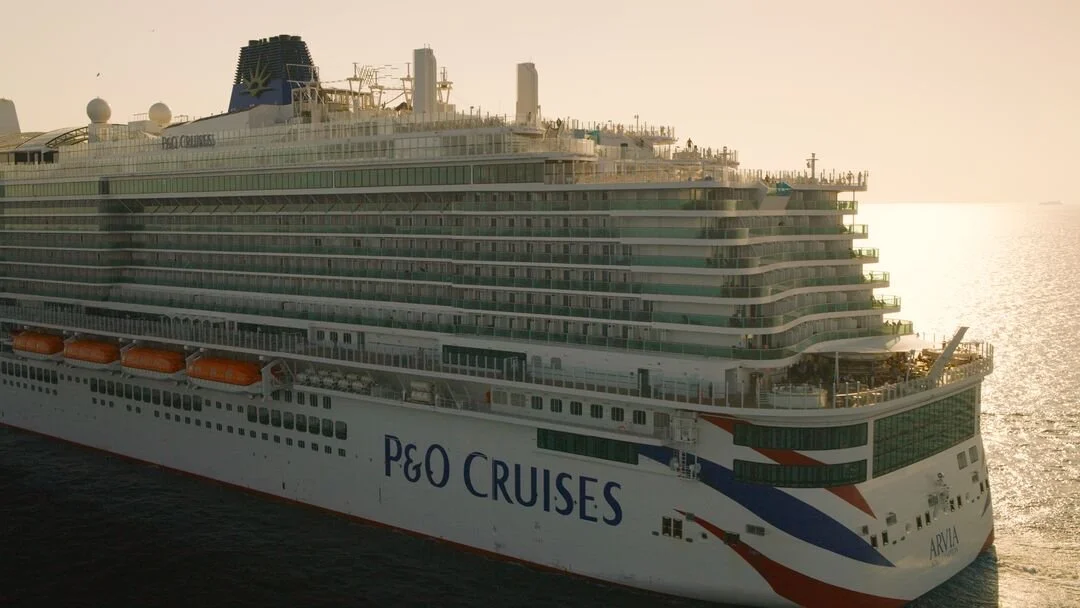 P&O Arvia aft view at sunset
