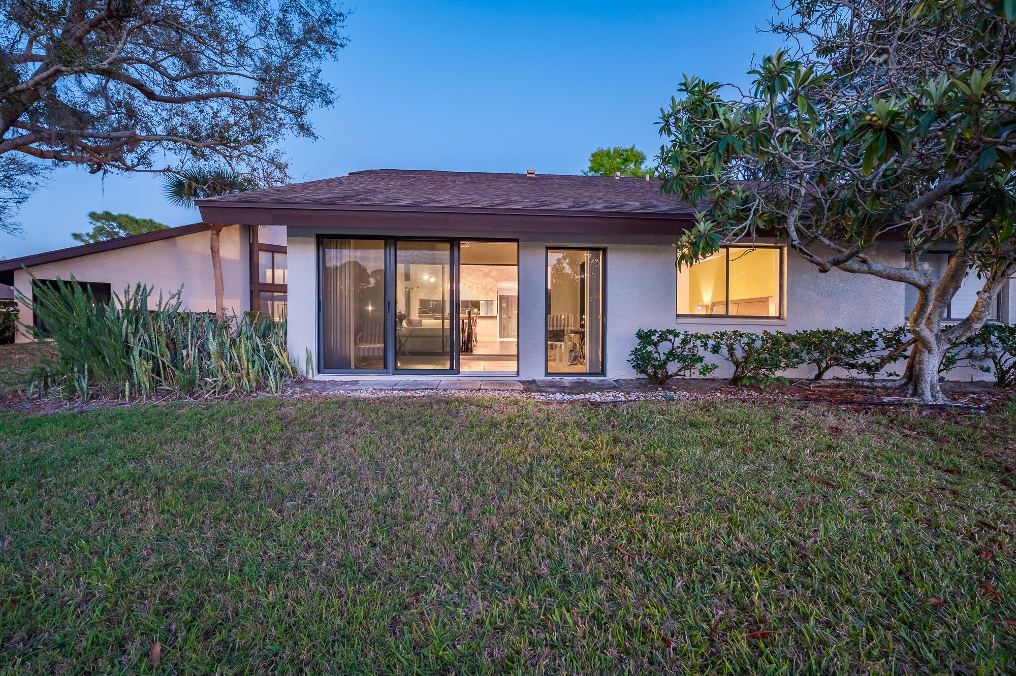 3195 Windrush Bourne MLS_32.jpg