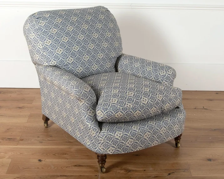 howard style armchair