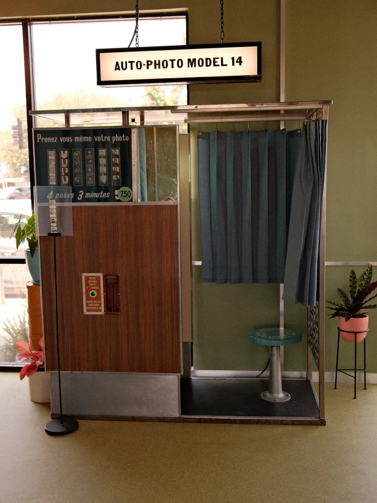 Step Inside the Strip: The Los Angeles Photo Booth Museum Is Here ...
