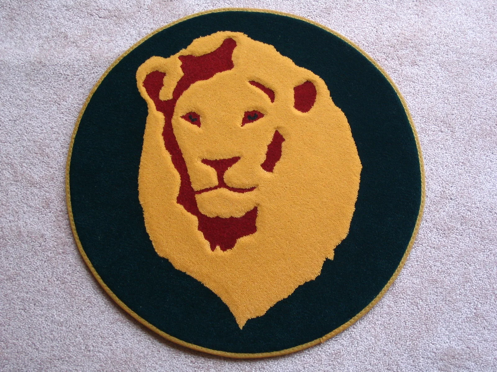 lion.jpg