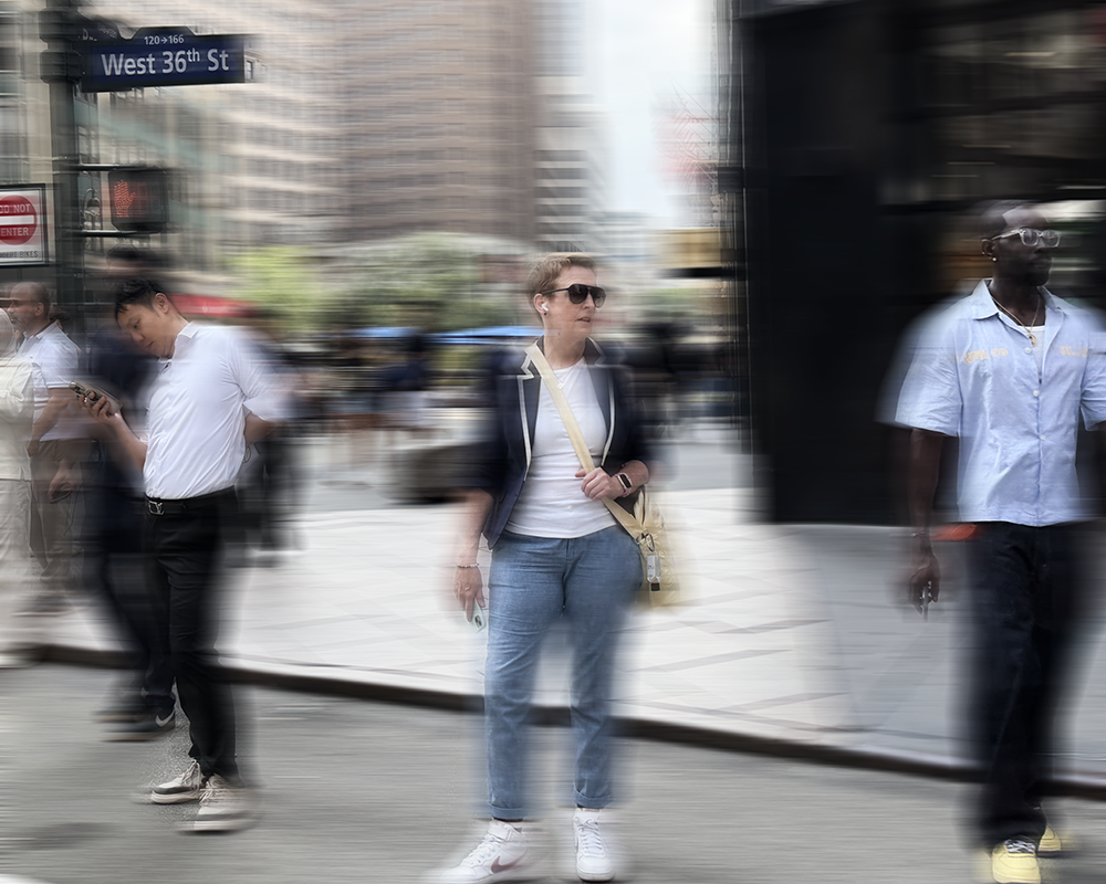 Erase People NY_0232 bw.png