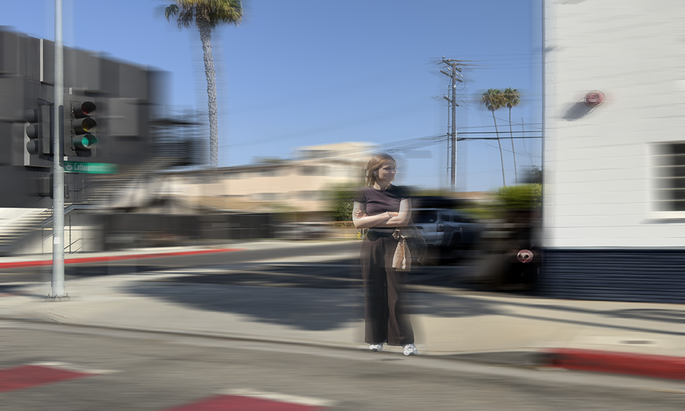 Erase LA Bus 8.7.26_8890 blur.png