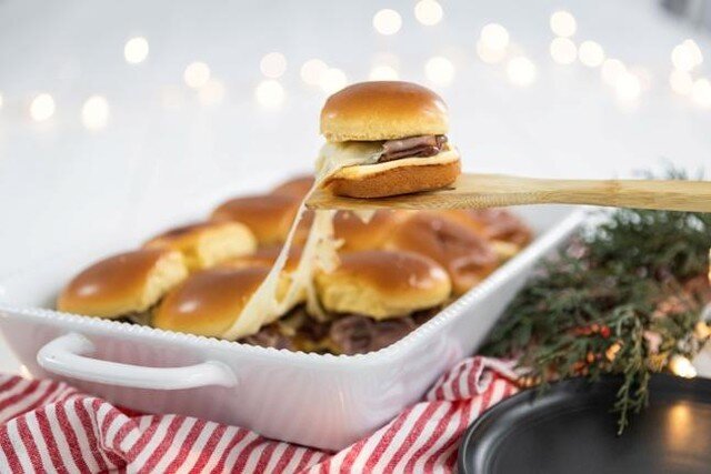 Tis the season for something delicious! Wonder Honey Sliders are a perfect holiday addition.
