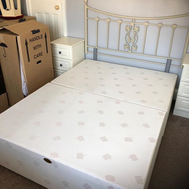 SWIPE👉🏼👉🏼👉🏼for results! Step by step bed dismantle🛏📦🏡 #houseremovals #moving #beddismantled #heskethbank #tape #southport #northwest #ormskirk #tarleton #preston #liverpool #movinghouse #movingday #removalremedies