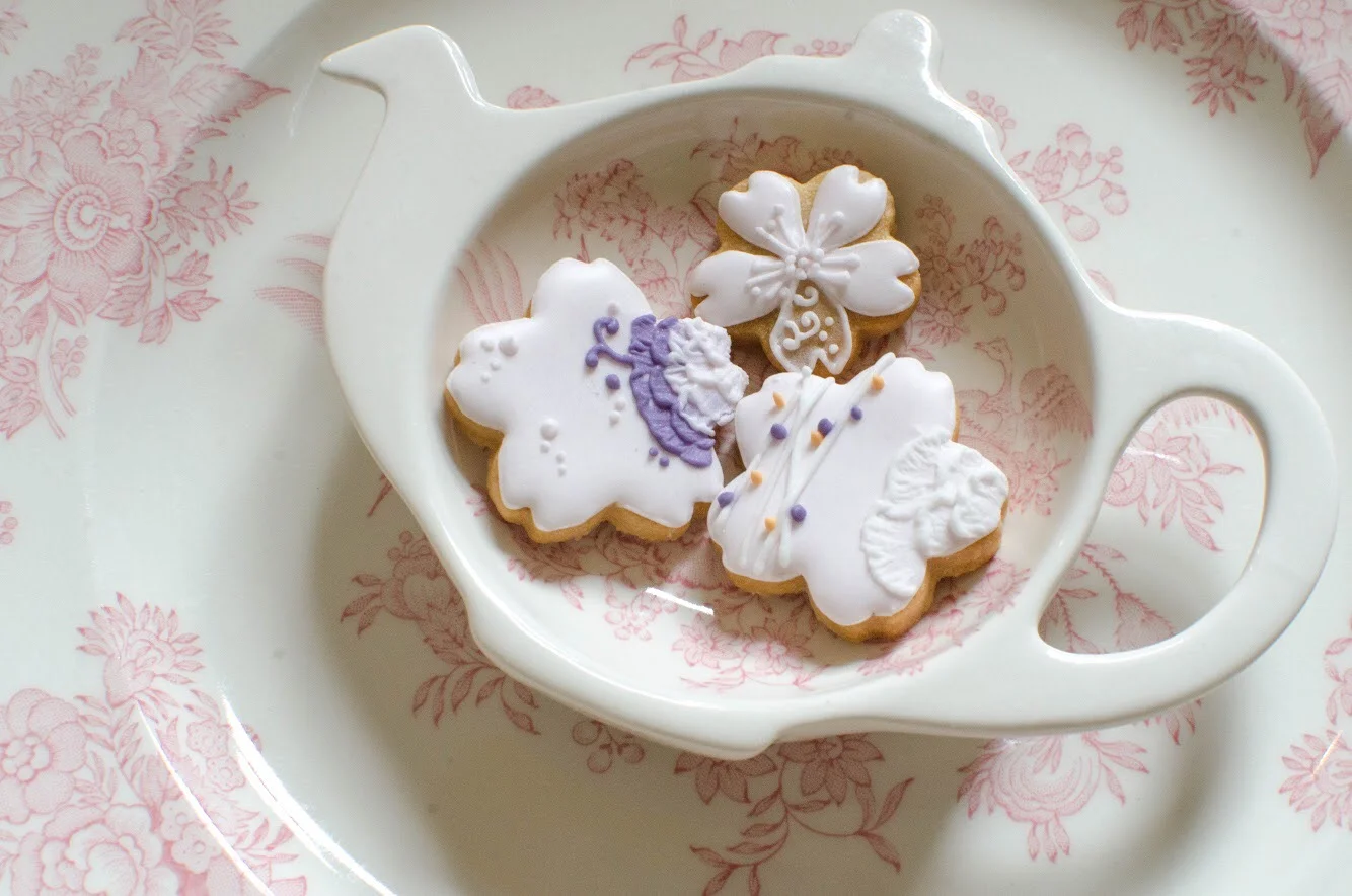 Sakura cookies with Japanese & Girlish Design