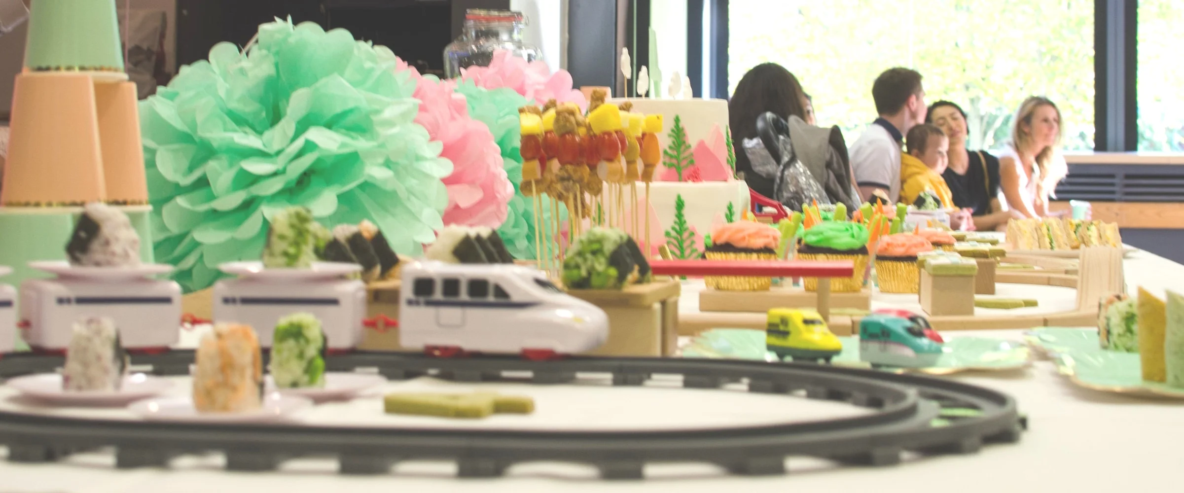 Japanese+bullet+train+themed+party+-+Party+Table