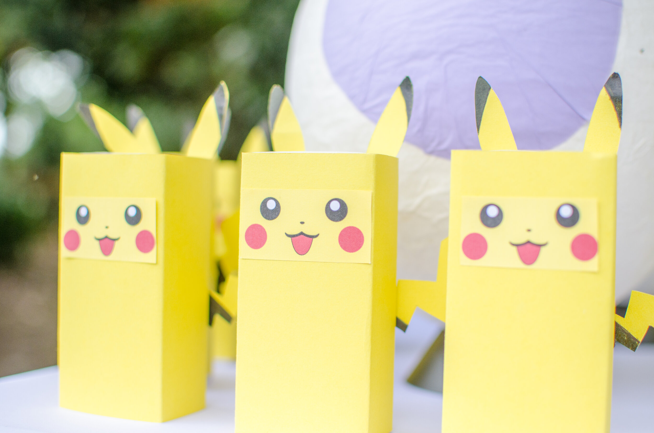 Pokemon Go Birthday Party Table With Pikachu And Gible ピカチュウとフカマル大発生チュウ ポケモンgoバースデーパーティー スイーツ編 Coucou Natsuha